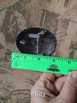 Boucle de ceinture Navajo en argent monnayé Etsitty précoce avec repoussé concho