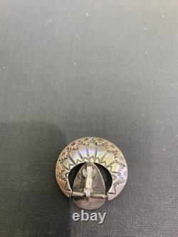 Boucles d'oreilles en argent sterling pivotantes rares et grandes de Ralph Tawangyaouma, Hopi précoce