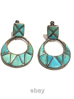 Boucles d'oreilles vintage en argent sterling et turquoise de Zuni avec incrustations en canal