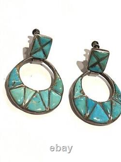 Boucles d'oreilles vintage en argent sterling et turquoise de Zuni avec incrustations en canal