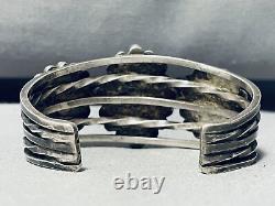 Bracelet ancien solide en turquoise Cerrillos Navajo en argent sterling