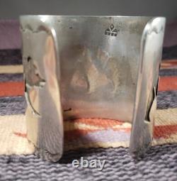 Bracelet de poignet large en argent Bear de Bernard Dawahoya, maître orfèvre Hopi, 6.5x2.5