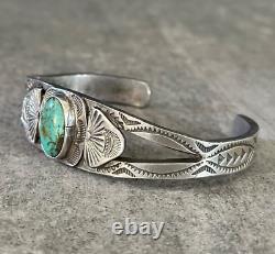 Bracelet en argent avec lingot de turquoise amérindien Navajo vintage ancien