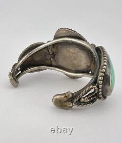 Bracelet en argent de monnaie navajo avec turquoise Cerrillos des années 1940