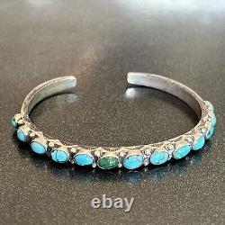 Bracelet en argent ingot zuni navajo ancien, rangée estampillée, turquoise naturelle 5.87 A