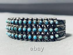 Bracelet en argent sterling et turquoise des années 1930 avec des yeux de serpent Zuni vintage optimal