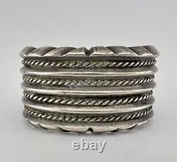 Bracelet large en argent sterling Navajo vintage avec torsion carinée de lingot précoce 120g