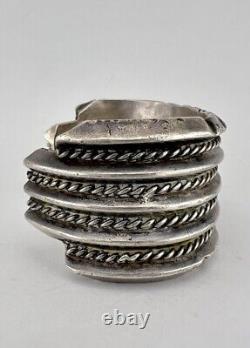 Bracelet large en argent sterling Navajo vintage avec torsion carinée de lingot précoce 120g