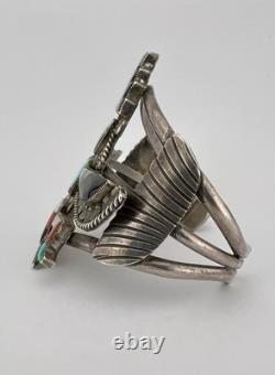 Bracelet large en laiton avec incrustation de plusieurs pierres précieuses Zuni Knifewing de Frank Vacit