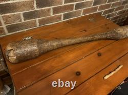 Broyeur de grains de maïs amérindien ancien