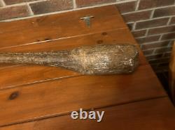 Broyeur de grains de maïs amérindien ancien