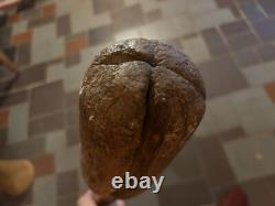 Broyeur de grains de maïs amérindien ancien