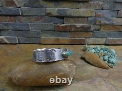 C'est Pas Vrai! Magnifique Début Navajo Chunky 5 Turquoise Sterling Stamped Row Cuff Old Pawn