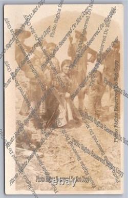Carte Postale Réelle Ancienne RPPC Enfants Amérindiens du Début des Années 1900