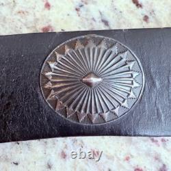 Ceinture concho en argent sterling Navajo d'Amérique du Nord précoce par John B. Begay Jr.