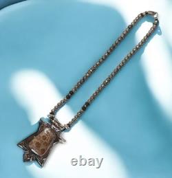 Collier Pendentif Navajo en Argent 925 avec Perles du Désert et Corail Fossilisé, Outils à Main Précoces Collier Pendentif Navajo en Argent 925 avec Perles du Désert et Corail Fossilisé, Outils à Main Précoces