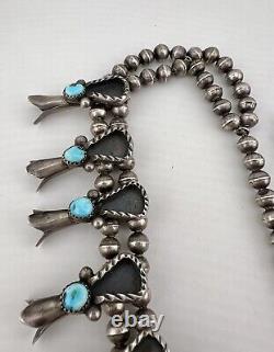 Collier Squash Blossom en argent sterling Navajo avec turquoise naturelle des années 1940