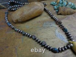 Collier de perles de banc en turquoise Bisbee en argent sterling navajo rare et ancien