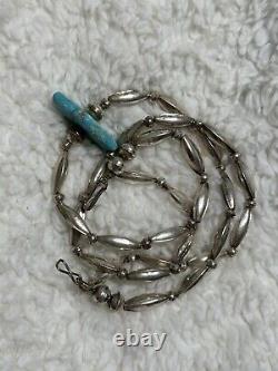 Collier de perles en argent sterling fait à la main de Navajo précoce