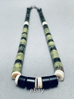 Collier en argent sterling serpentin de Santo Domingo vintage supérieur précoce