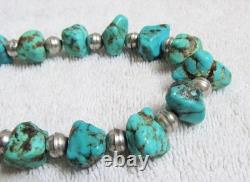 Collier en perles de banc en argent avec gros nuggets de turquoise Navajo indien Bisbee Kingman