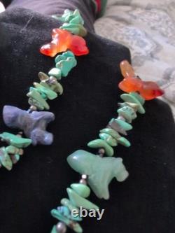 Collier en turquoise pièce d'exposition du musée Zuni des années 1850, design rare en multistone