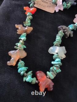 Collier en turquoise pièce d'exposition du musée Zuni des années 1850, design rare en multistone