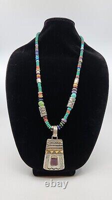 Collier et pendentif en perles et pierres naturelles en argent sterling Navajo de Tommy Singer tôt.