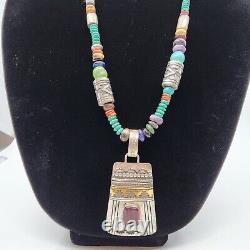 Collier et pendentif en perles et pierres naturelles en argent sterling Navajo de Tommy Singer tôt.