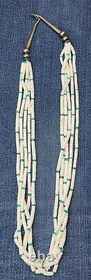 Collier précoce en turquoise et perles blanches en hématite de 5 brins des Amérindiens Navajo