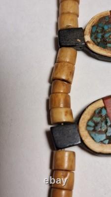 Collier tribal navajo de la fin du 19ème siècle (1800) au début du 20ème siècle (1900)