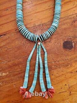 Collier vintage en perles de turquoise et corail Navajo de la première époque