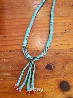 Collier vintage en perles de turquoise et corail Navajo de la première époque