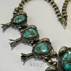 Collier vintage en turquoise et argent sterling de Navajo indien des débuts avec fleurs de courge