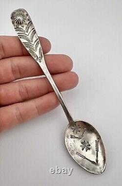 Cuillère en argent coin Navajo en lingot profonde estampée martelée flèche 6 de 1908