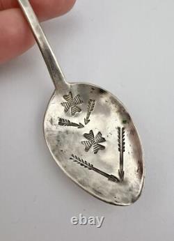 Cuillère en argent coin Navajo en lingot profonde estampée martelée flèche 6 de 1908