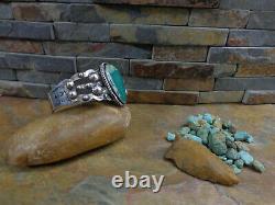 Early Navajo Green Cerrillos Turquoise Arrows Cheval Chien Sterling Cuff Old Pawn