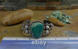 Early Navajo Green Cerrillos Turquoise Arrows Cheval Chien Sterling Cuff Old Pawn