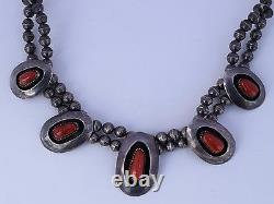 Early Shadow Box Red Coral & Sterling Argent Santo Domingo Collier Joe Tenorio