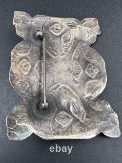 Épingle en argent sterling estampillée Navajo de début des années 1900 avec turquoise en toile d'araignée signée #279