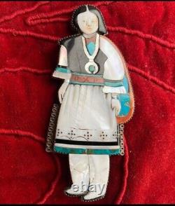 Épinglette de jeune fille en argent sterling vintage Zuni de Leo et Ida Poblano des Amérindiens