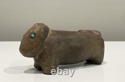 Fétiche en pierre sculpté de lion de montagne Zuni amérindien ancien du début du 20e siècle