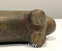 Fétiche en pierre sculpté de lion de montagne Zuni amérindien ancien du début du 20e siècle