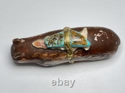 Fétiche en pierre sculpté en forme d'ours Zuni rarissime du 19ème siècle, 3,43 pouces de long