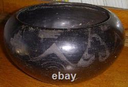 Formé - Décoré Début 20e C. San Ildefonso Native American Pottery Bowl