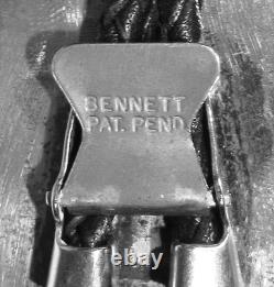 GRANDE ANCIENNE BOUCLE D'AGRAFE NAVAJO SIGNÉE EN ARGENT 925 AVEC TURQUOISE KINGMAN ET CORAIL DES ANNÉES 70