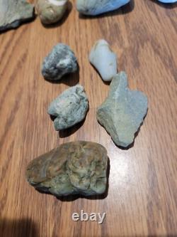 Homme chevauchant un mastodonte, pétroglyphes, artefacts d'art amérindien en pierre, outils