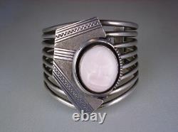 INCROYABLE BRACELET EN ARGENT STERLING NAVAJO ET PERLE DE MÈRE DE WILL DENETDALE