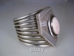 INCROYABLE BRACELET EN ARGENT STERLING NAVAJO ET PERLE DE MÈRE DE WILL DENETDALE