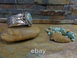 Incroyable! Tôt! Large bracelet en argent sterling avec une magnifique turquoise de Morenci Navajo Fred Harvey